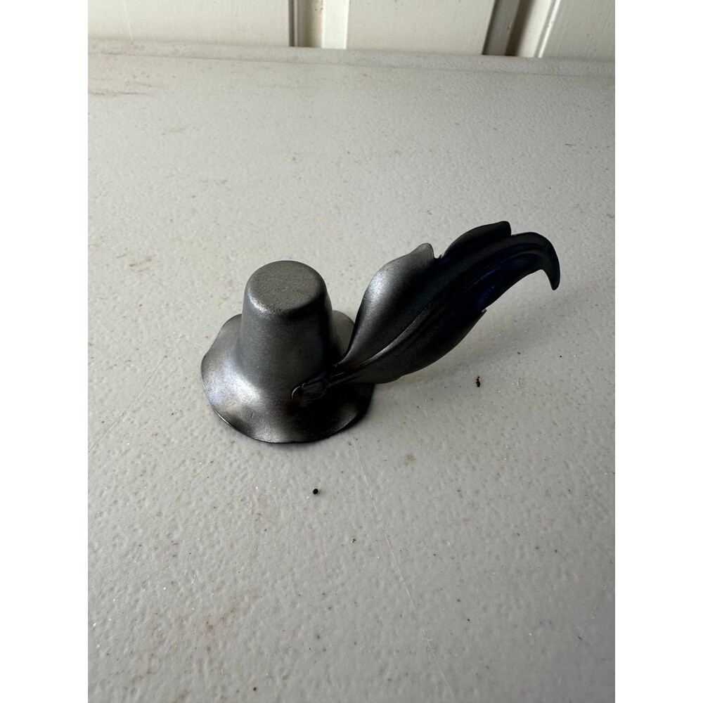 Vintage Rare NWT Yankee Candle Metal Hat Feather Snuffer
